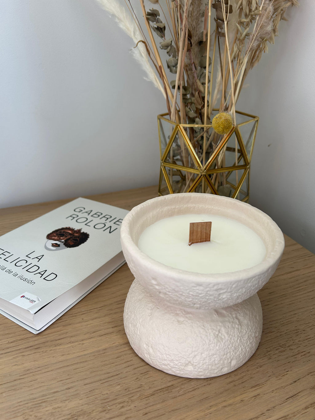 Vela Pedestal Pureza Con Mecha De Madera Beige Pureza