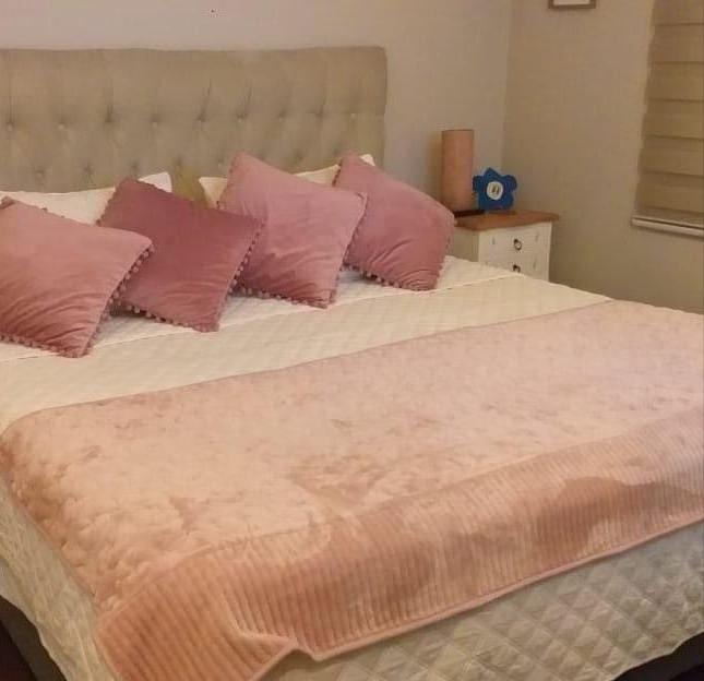 Piecera de polar rosado