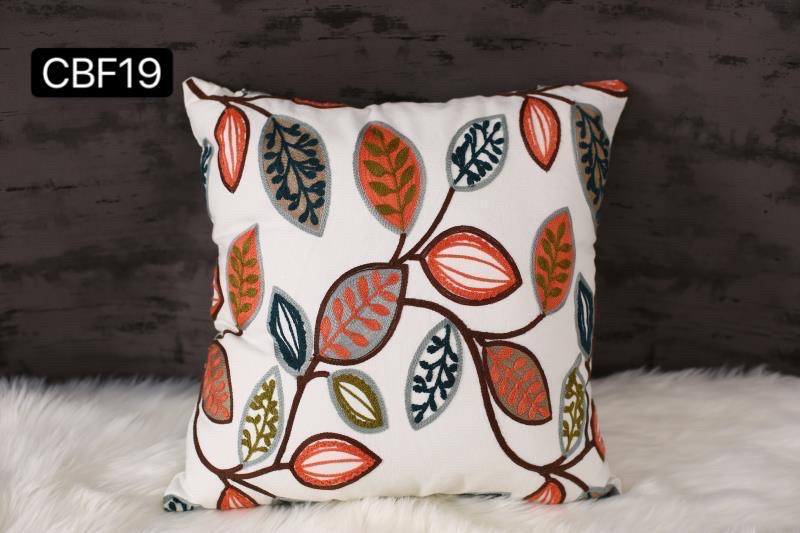 Fundas de cojines bordadas con flores