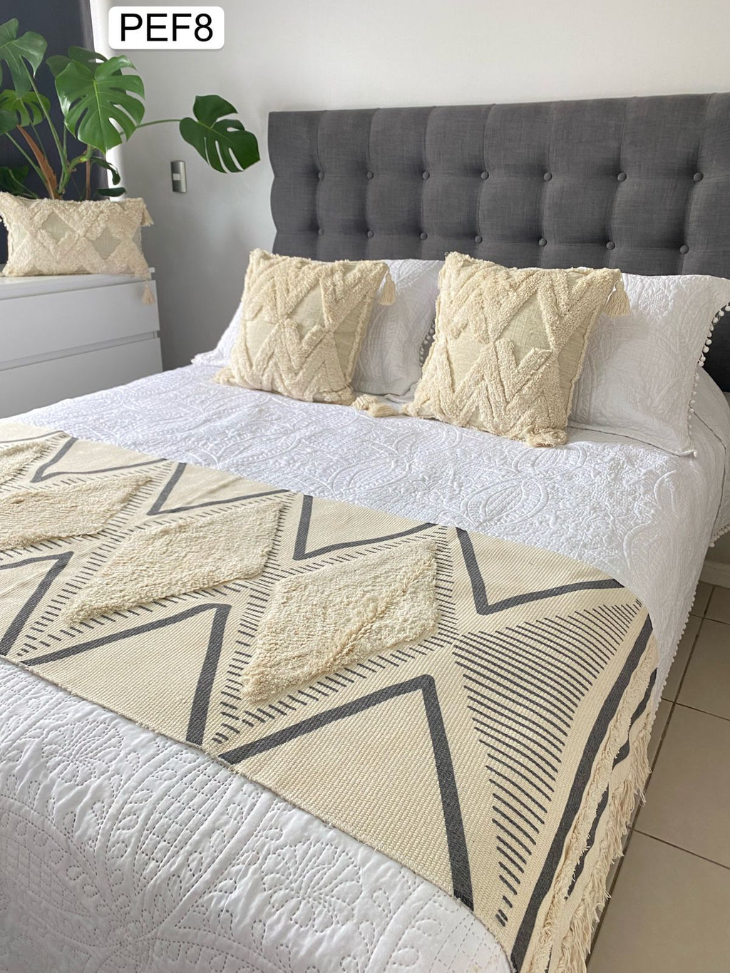 Kilim bordadas con flecos