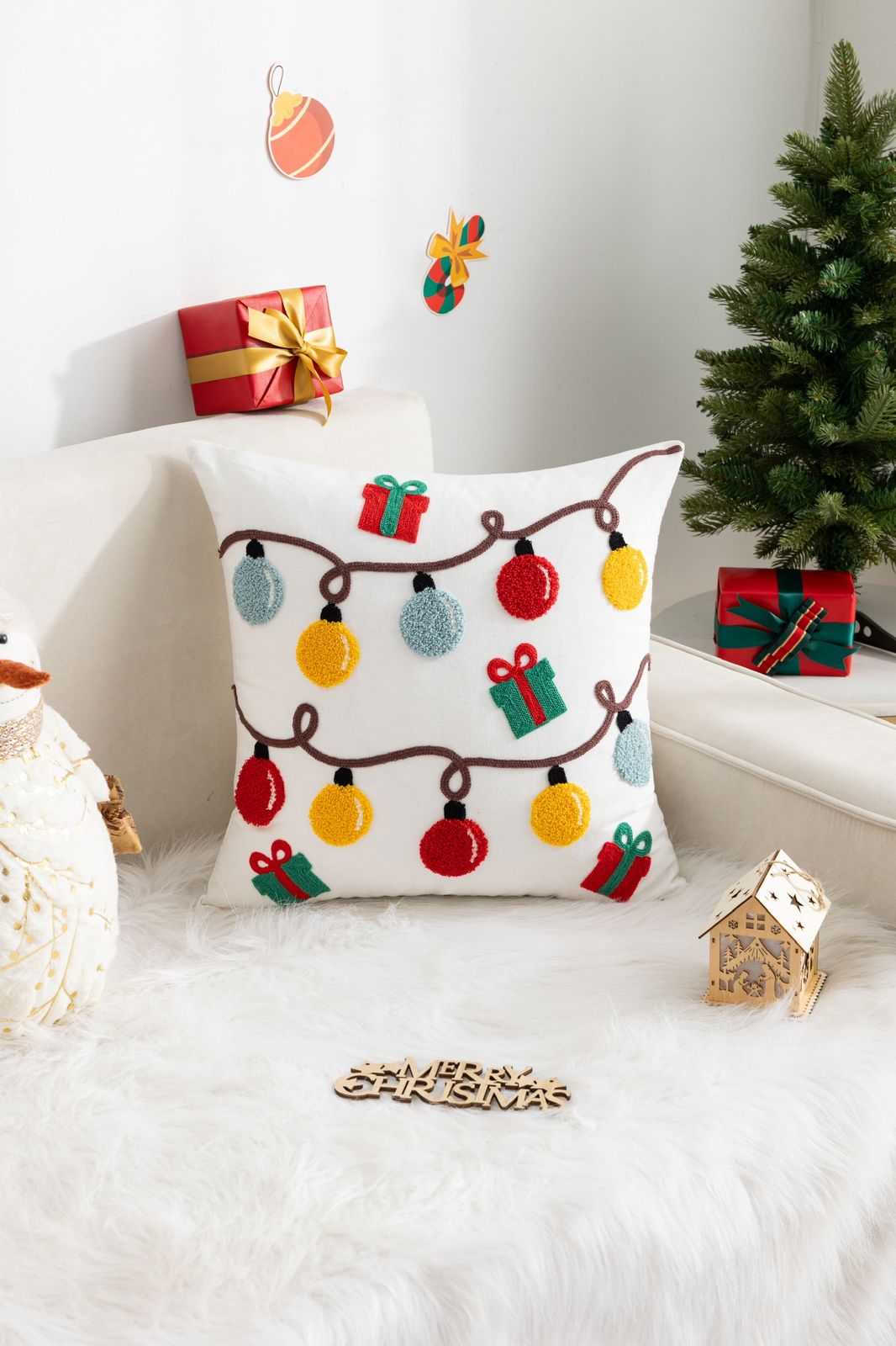 Fundas de cojines bordadas,  diseño navideño en 45x45cm