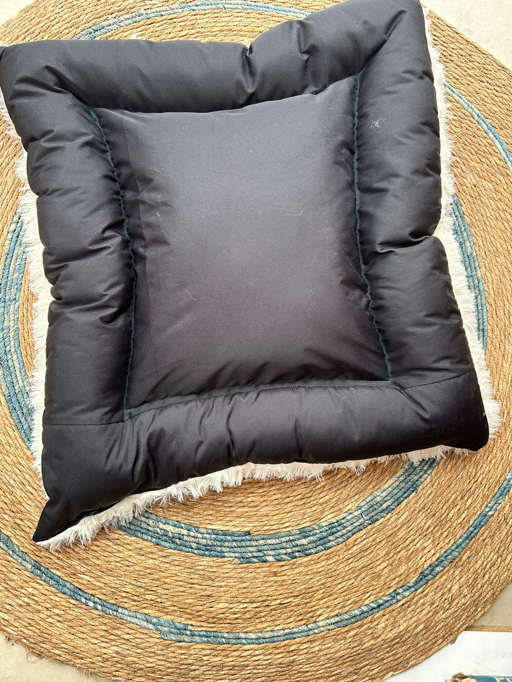 Cama para perro, ultra suave y relajante.