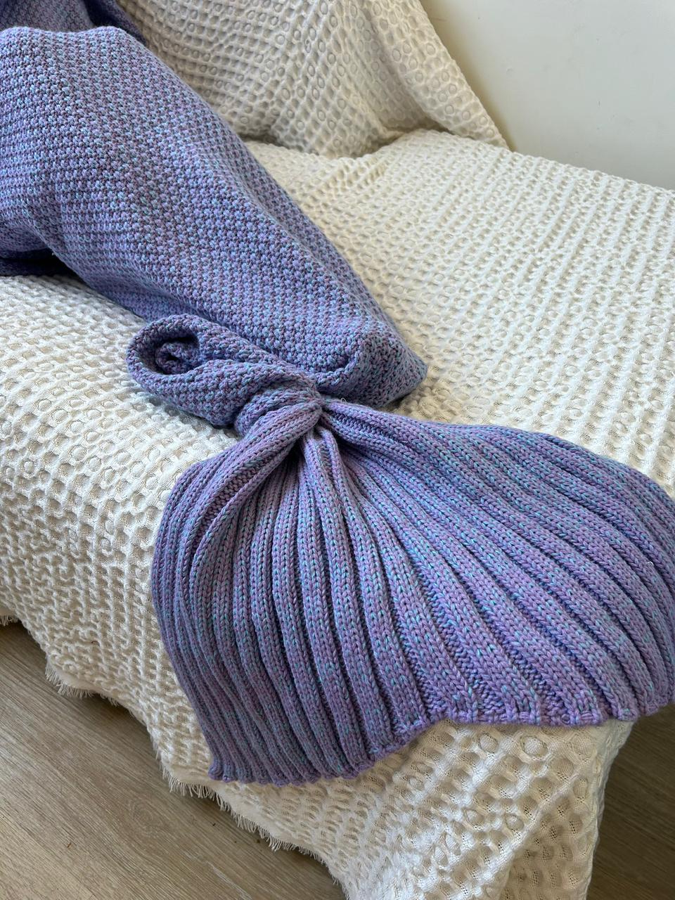Manta Tejida Estilo Sirena XL | Suave, Cálida y Decorativa - Lila