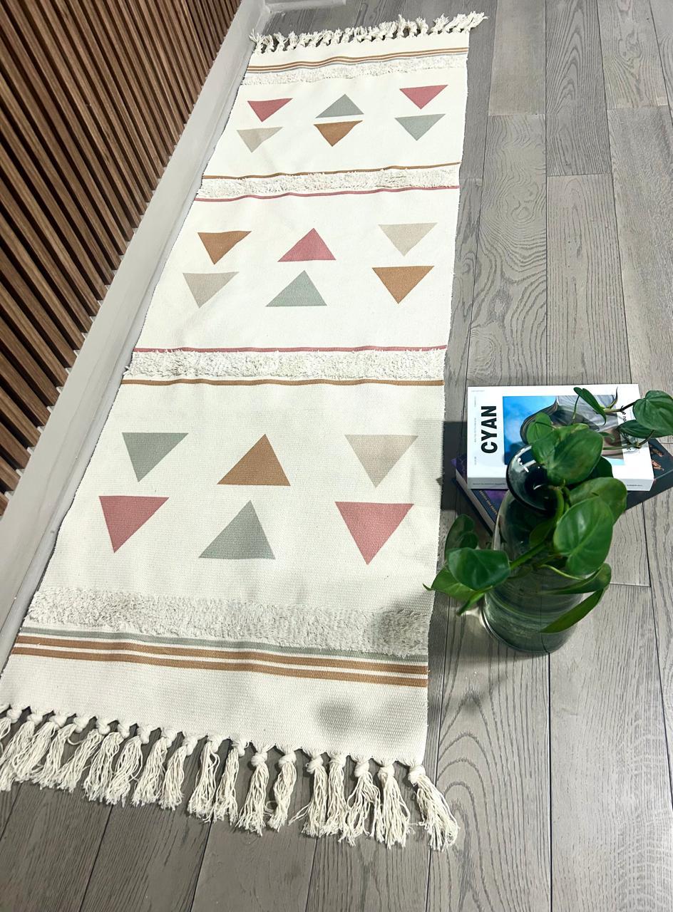 Kilim bordadas con flecos con detalles bordados