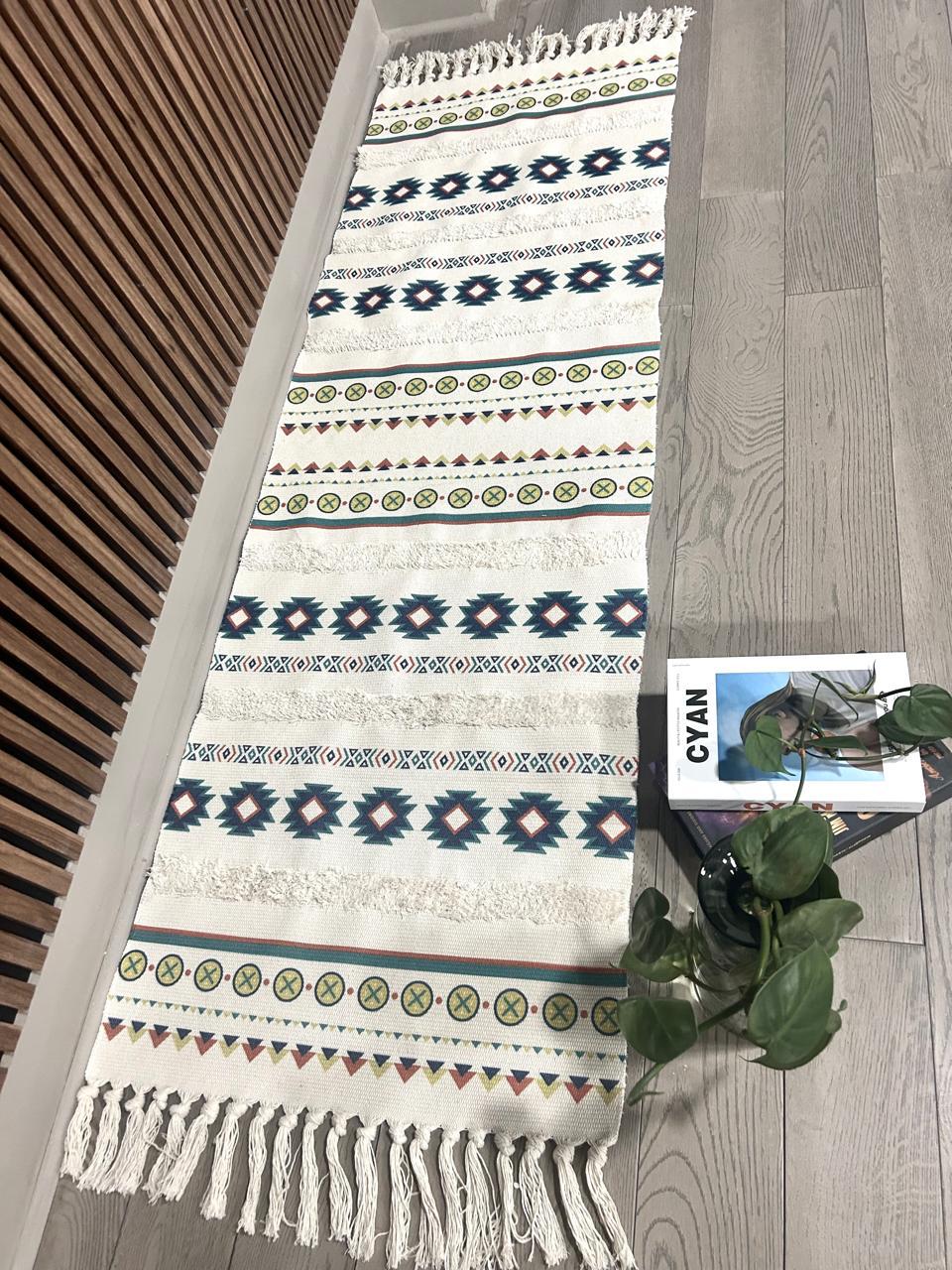 Kilim bordadas con flecos con detalles bordados