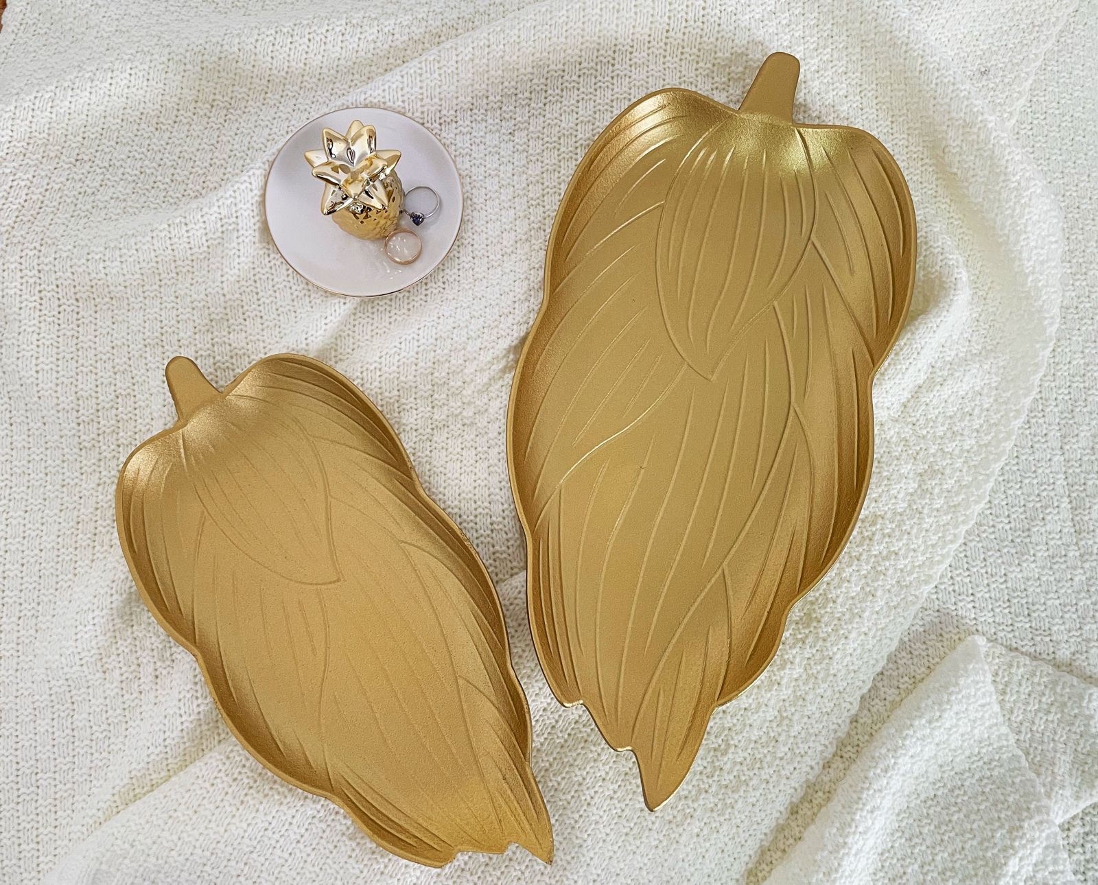 Set de  Bandejas diseño hoja dorada