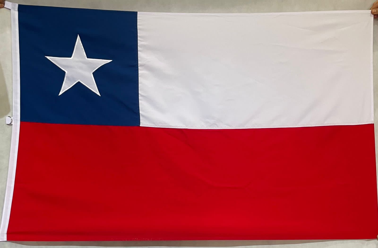 Bandera de chile, detalle  bordada grande