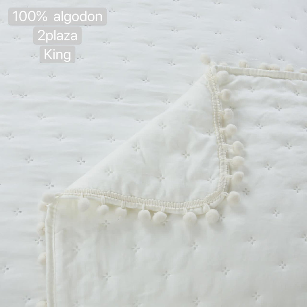 Cubrecamas Algodón con pom poms