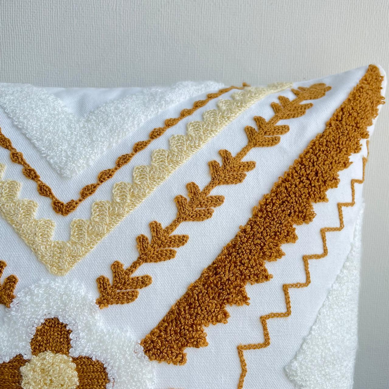 Fundas de cojines bordadas en 45x45cm