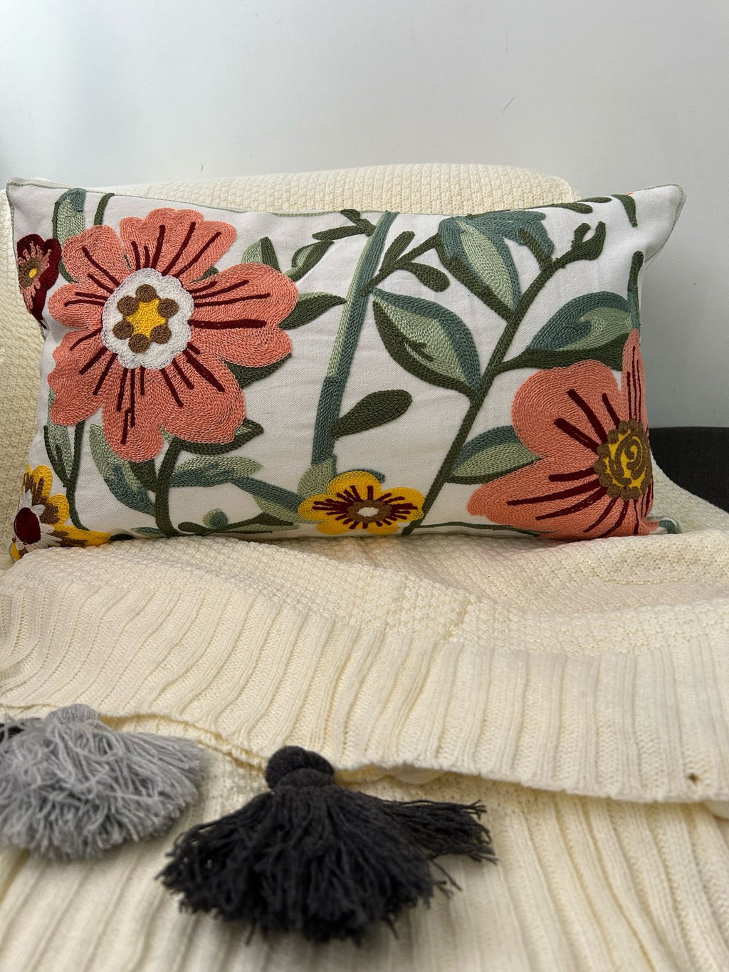 Fundas de cojines bordadas en 45x45cm y 30x50cm