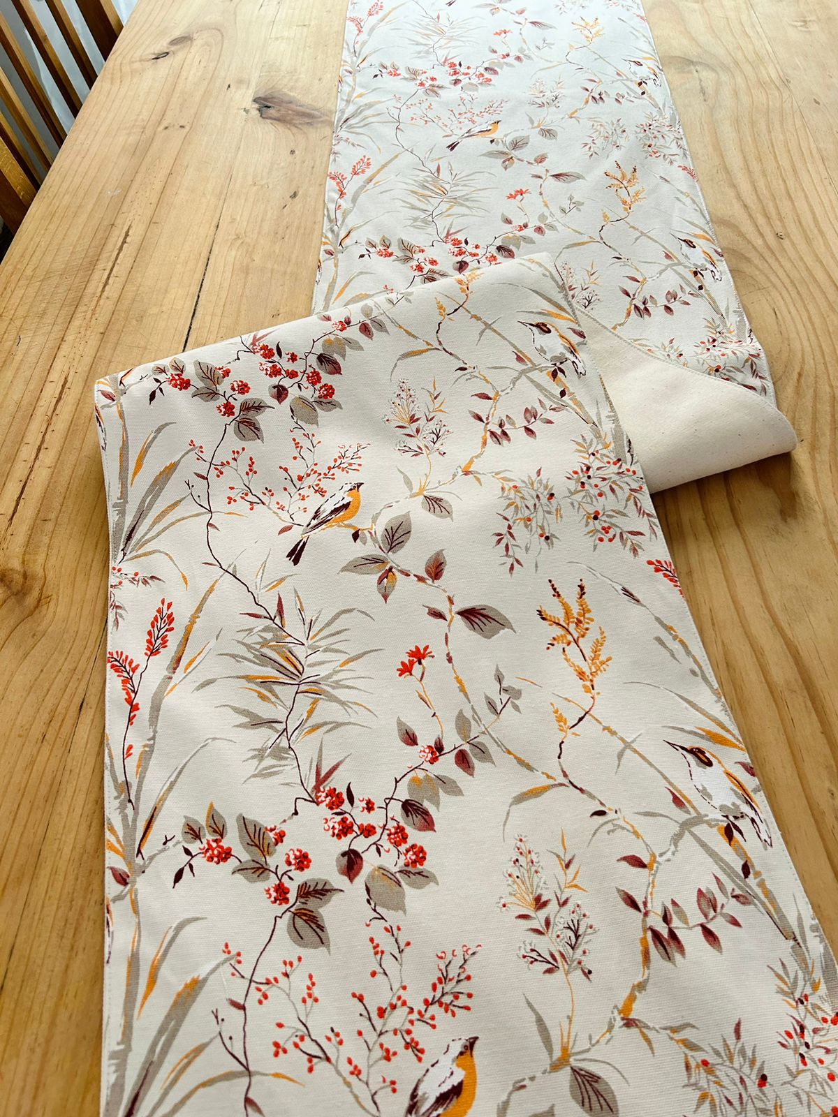 Camino de mesa repelente