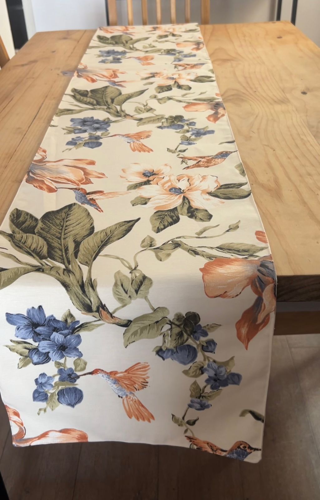 Camino de mesa repelente