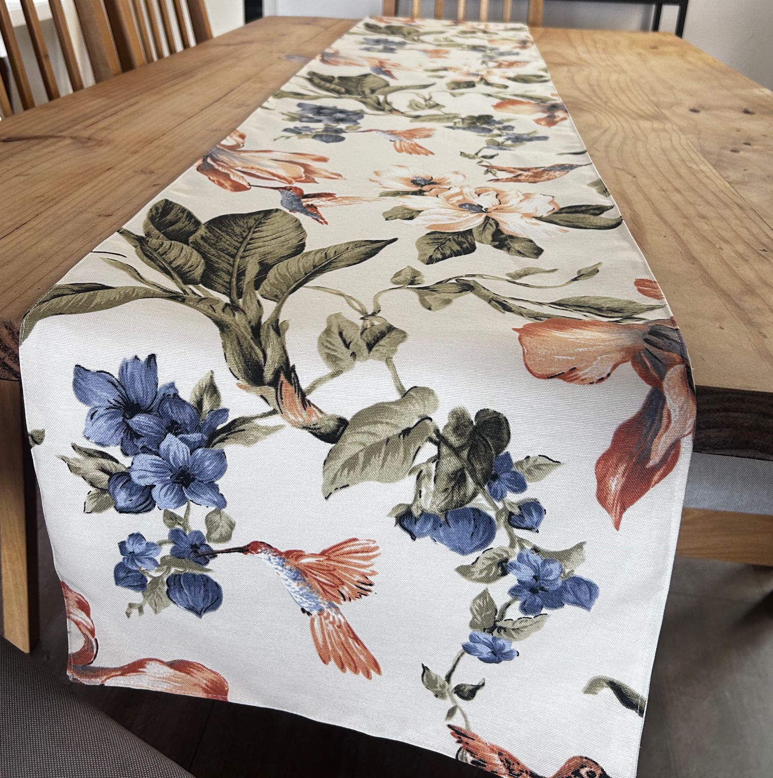 Camino de mesa repelente