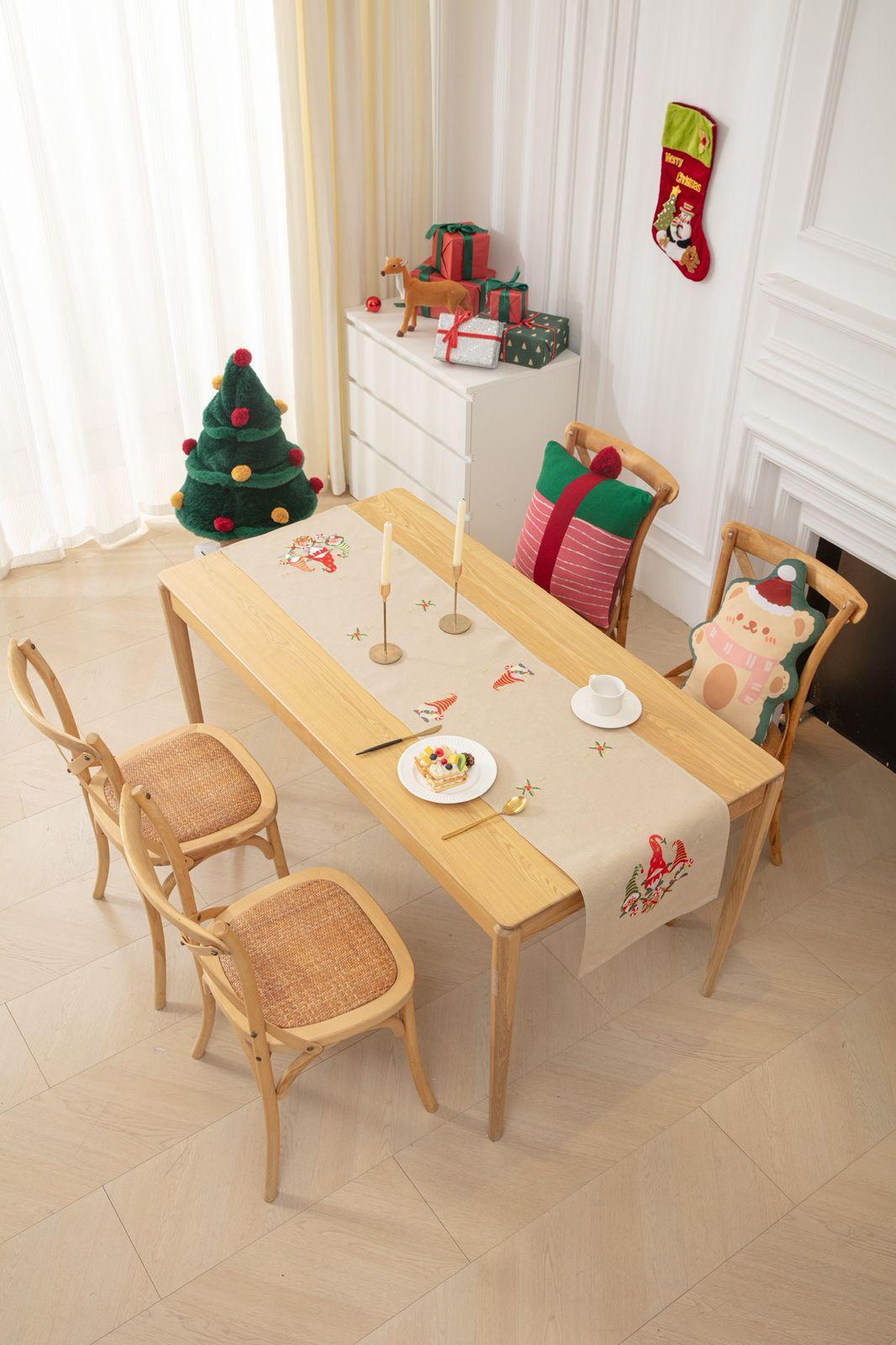 Camino de Mesa Navidad en Lino Bordado, nomo – Decoración Premium