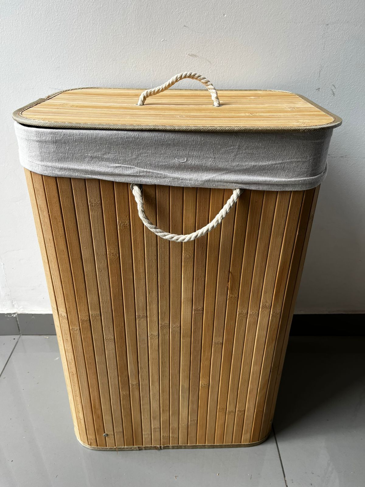 Cesto de ropa rectangular bambu