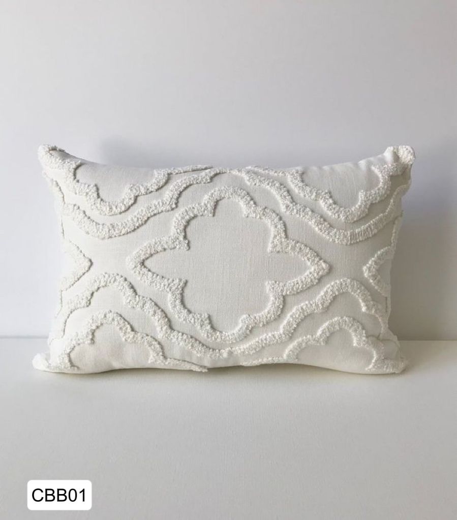 Fundas de cojines bordados en  tonos  beige