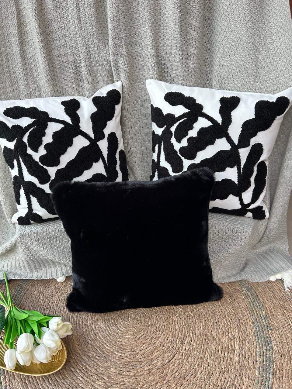 Set de 3 cojines combinados negro ¡Paga 2, lleva 3!