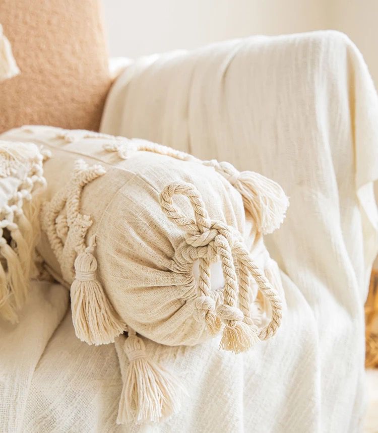 Cojin bohemio  26 x 65 cm diseño caramelo