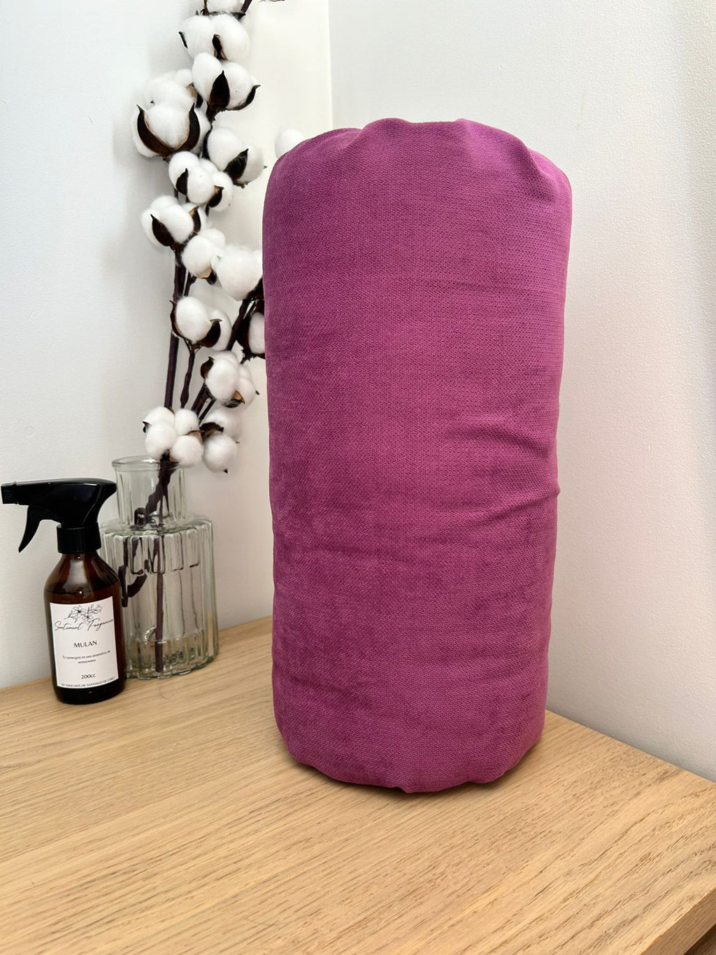 Cojín cilíndrico lino morado