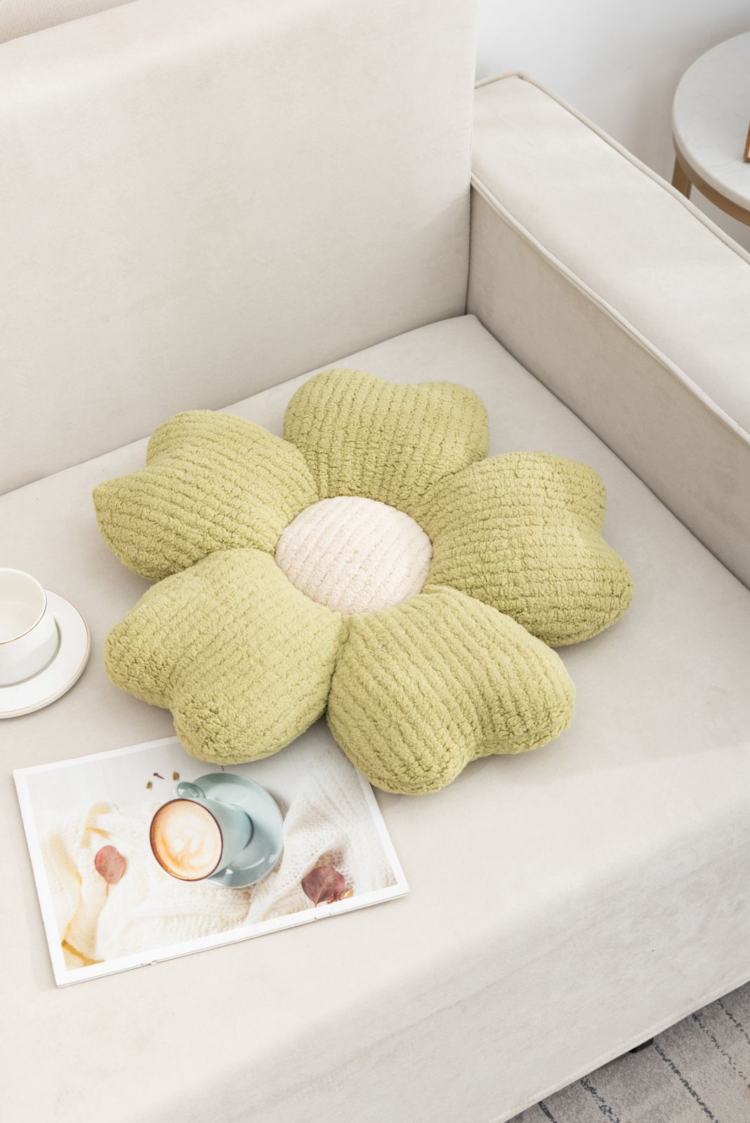 Cojín Decorativo Flor Esponjosa – Soft Bloom