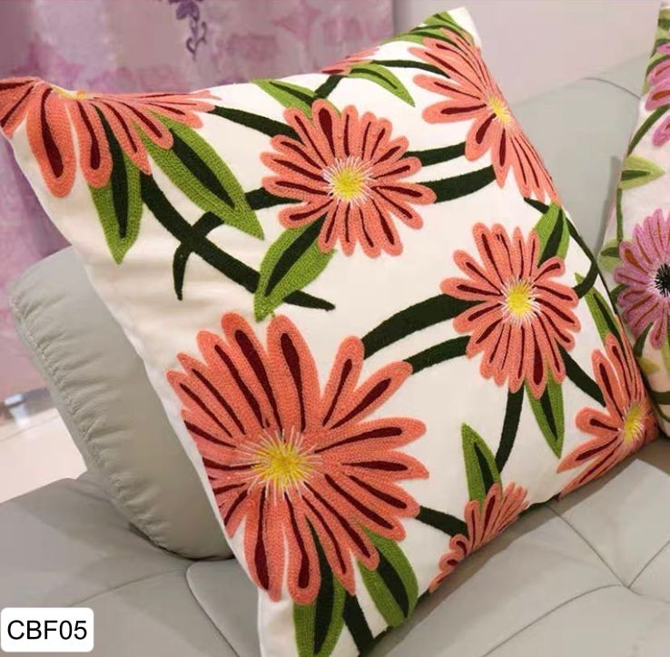 Fundas de cojines bordadas con flores