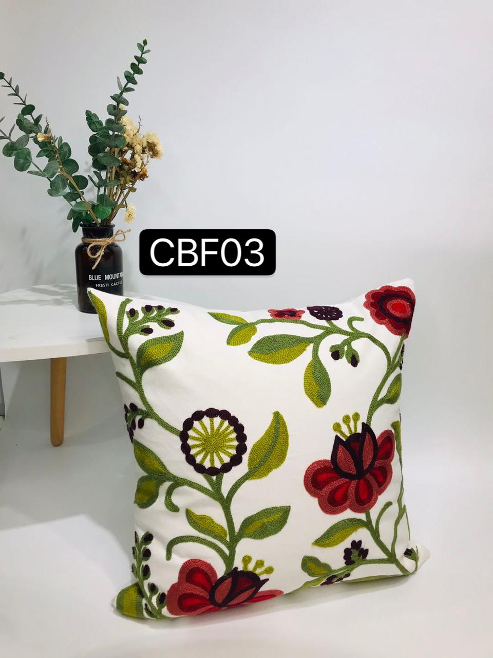 Fundas de cojines bordadas con flores