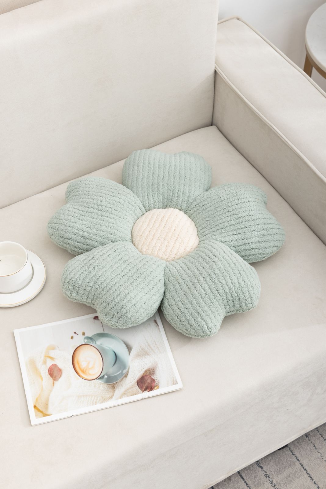 Cojín Decorativo Flor Esponjosa – Soft Bloom