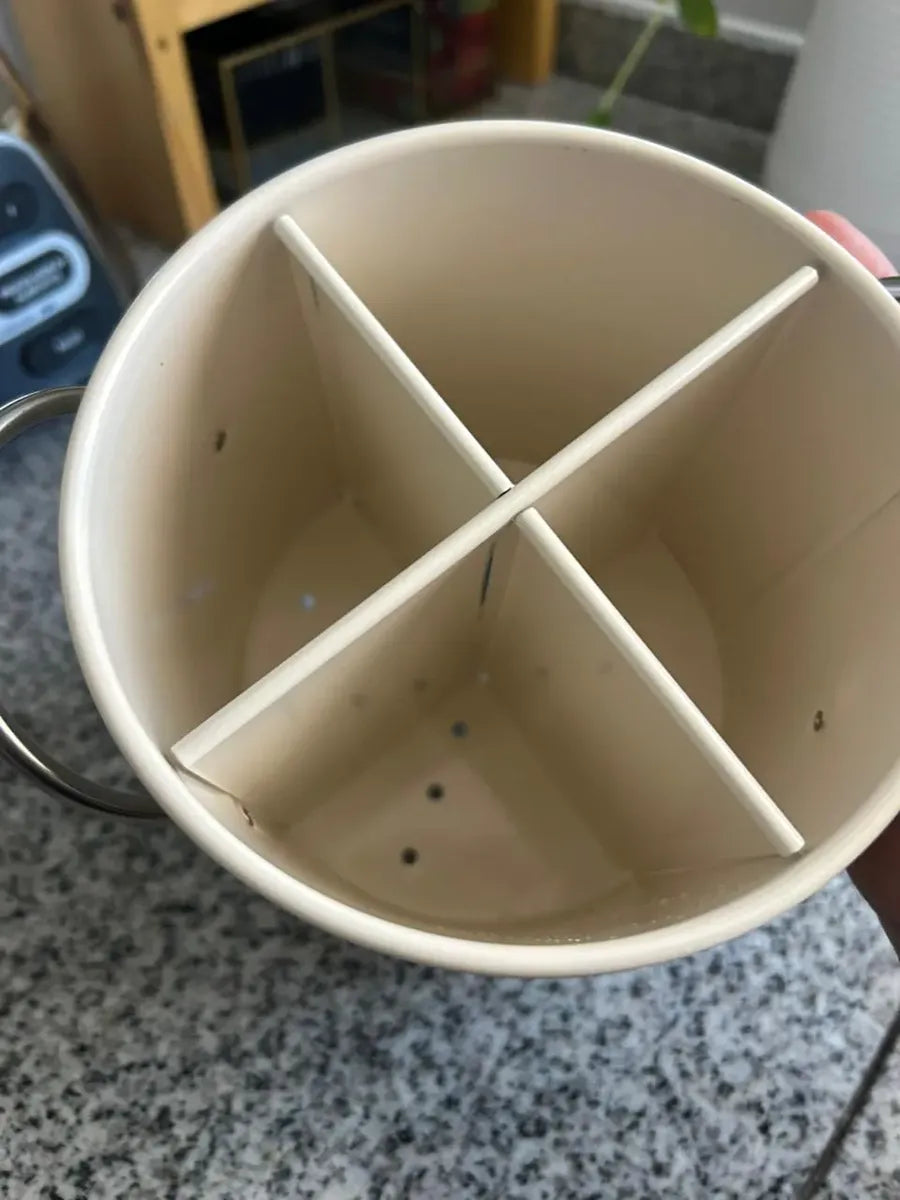 Organizador de Cubiertos Metálico 4 Compartimentos con Drenaje 13x14 cm Estilo Vintage