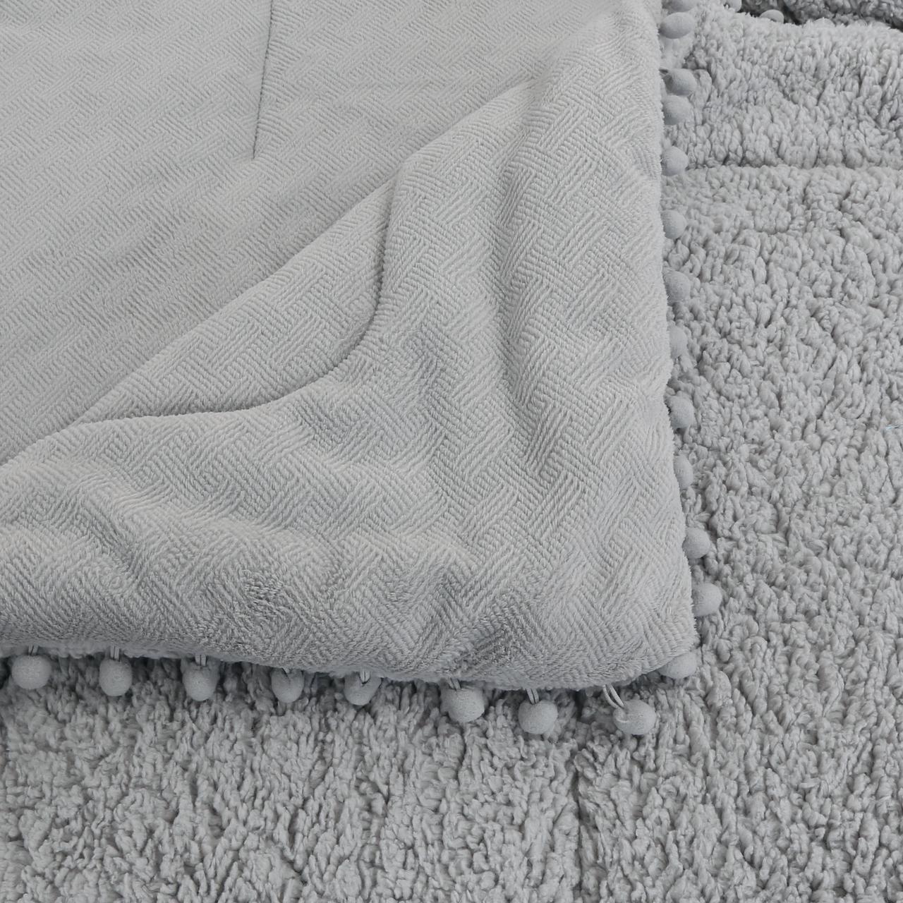 Cubrecamas  pom pom 2 plazas   polar con chiporro