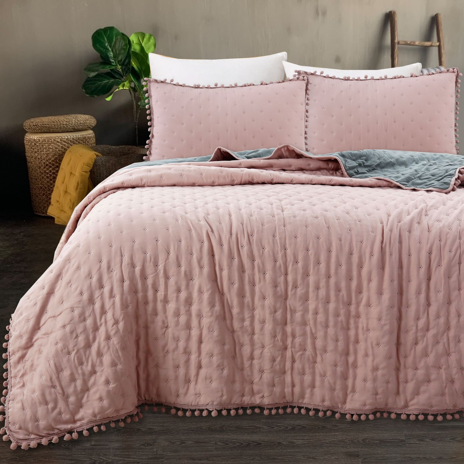 Cubrecamas Algodón con pom poms