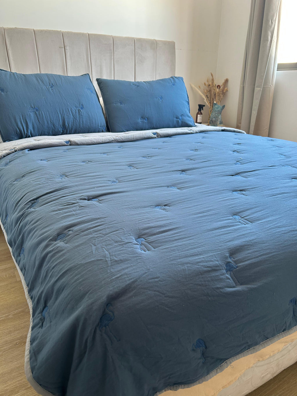 Cubrecama Bordado De Algodón 1.5 Plazas, Flamenco Azul