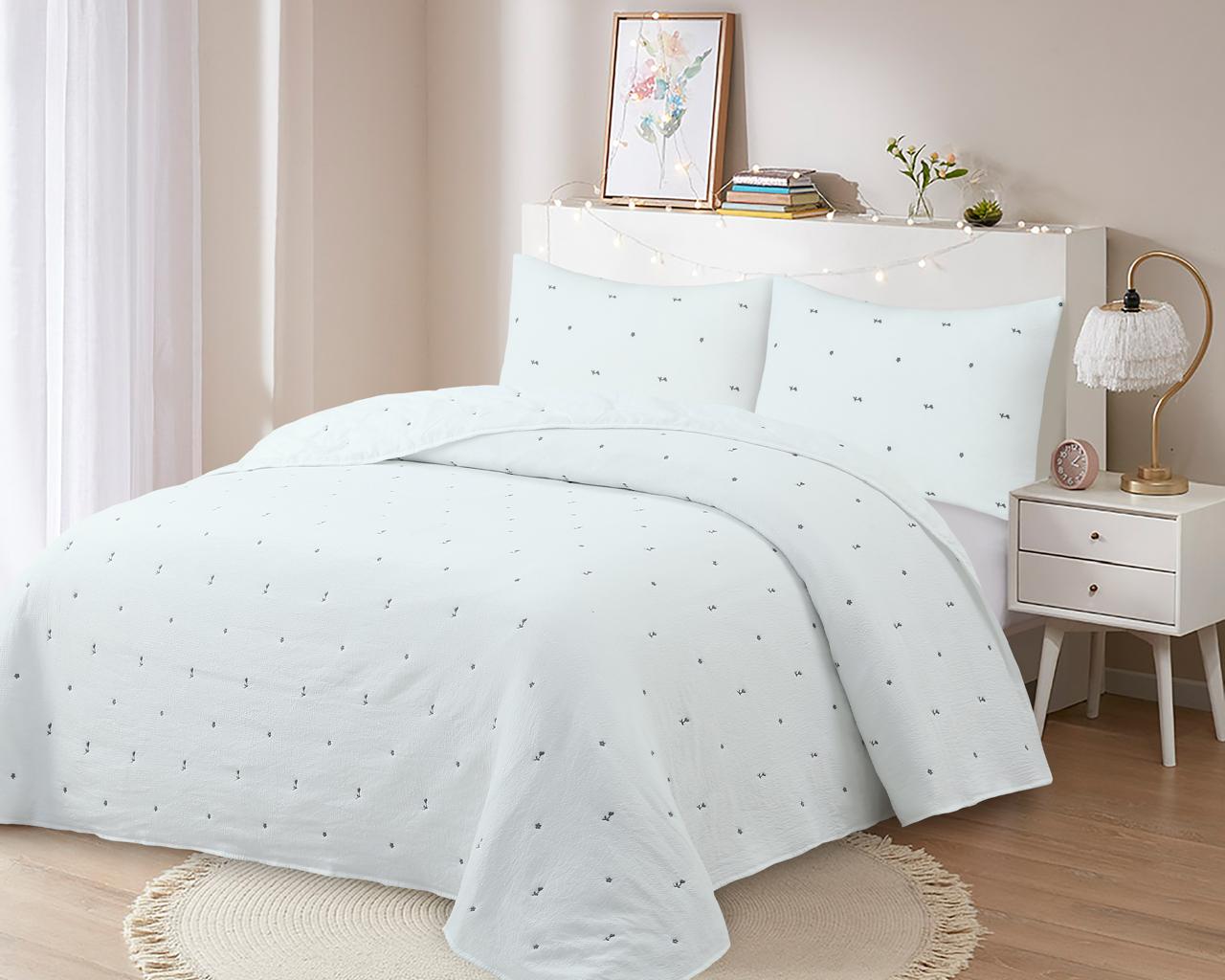 Cubrecama Primavera–Verano Bordado Floral 2 Plazas