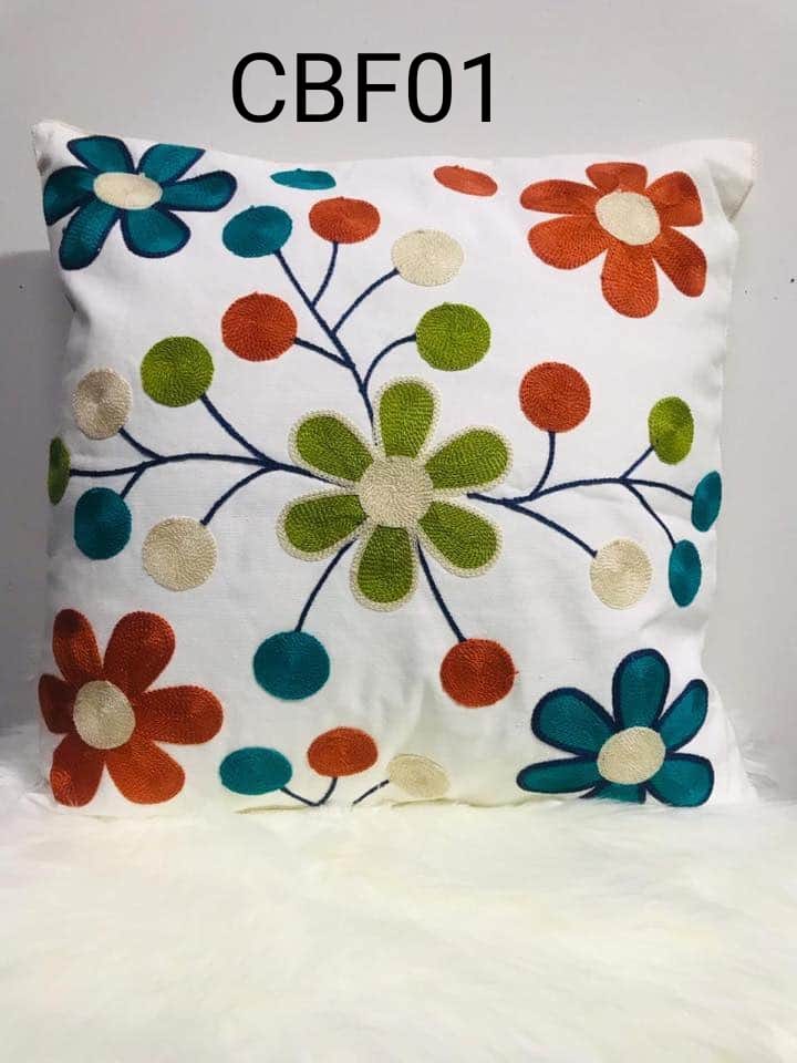 Fundas de cojines bordadas con flores