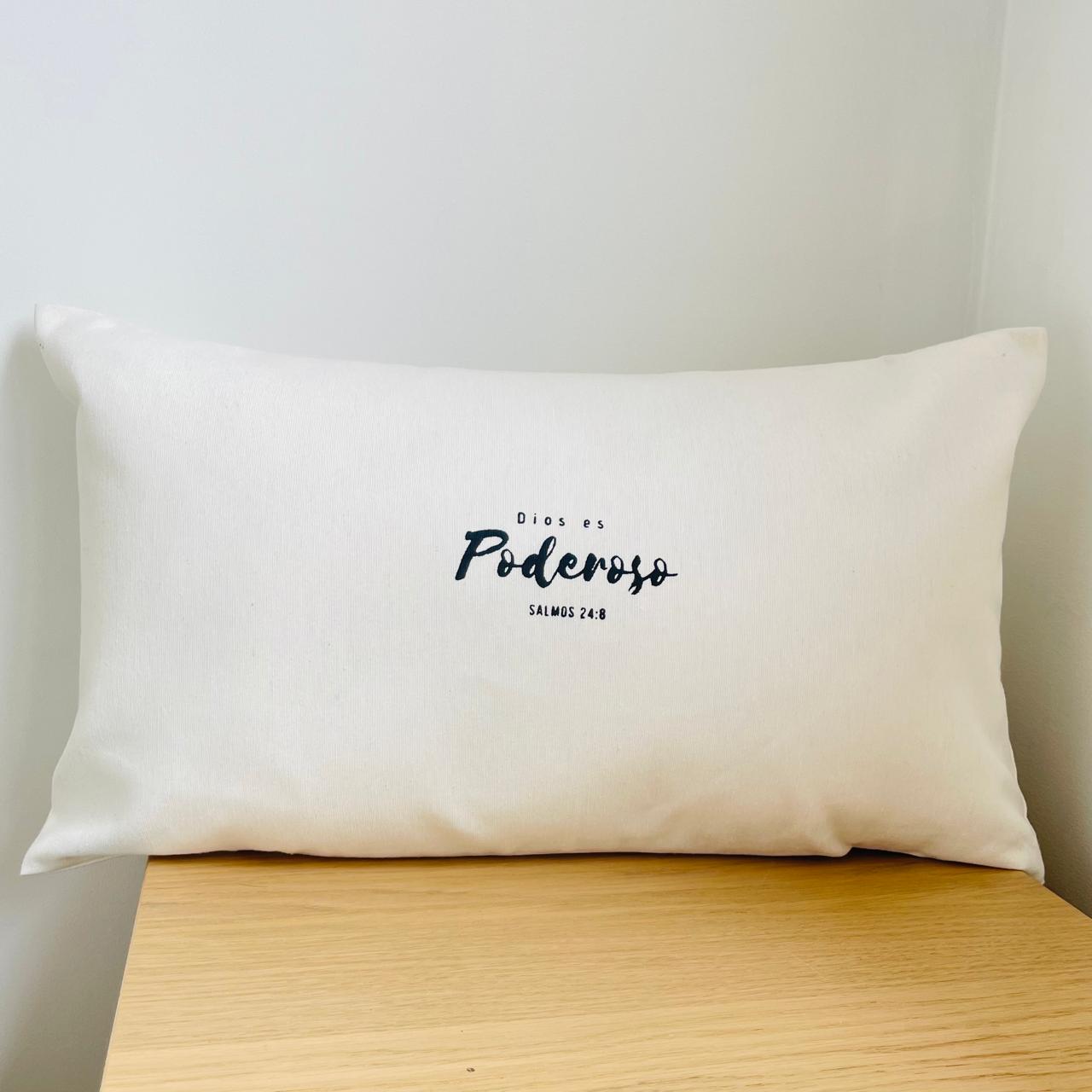 Cojines, Dios es poderoso