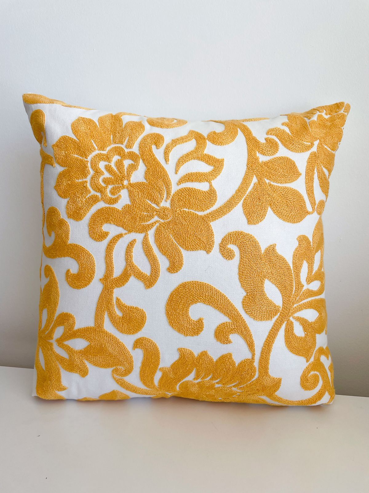 Fundas de cojines Bordados Mostaza, Amarillo