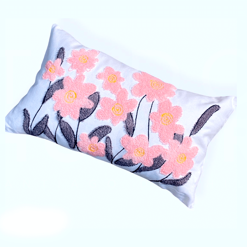 Fundas de cojines con flores bordadas