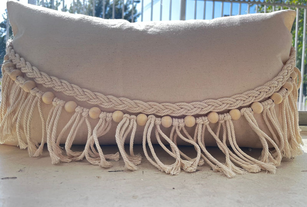 Fundas diseño macramé con cuentas de madera