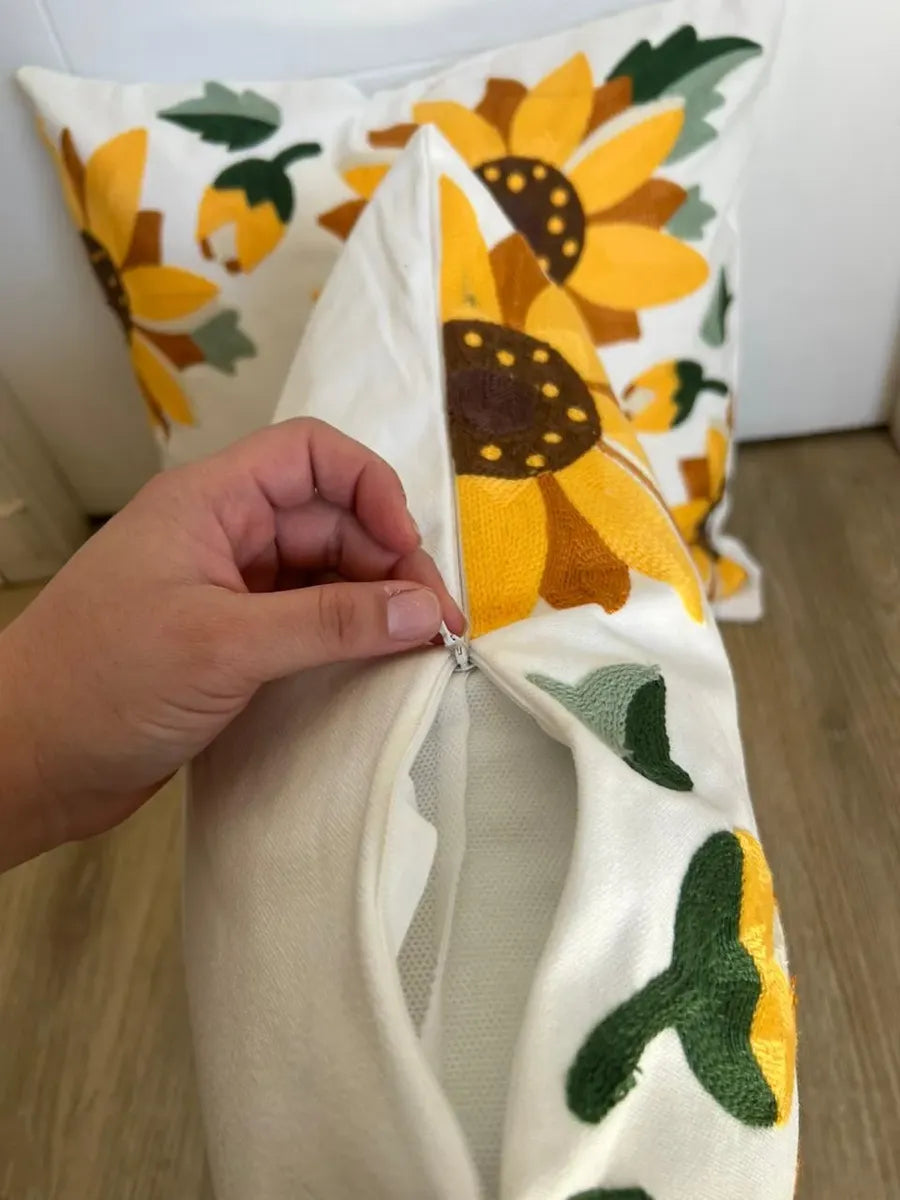 Fundas de cojines bordadas  “Girasol”