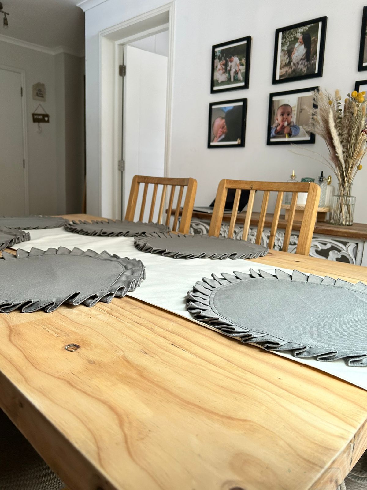 set de 6  indivuales redondos con vuelos, repelentes