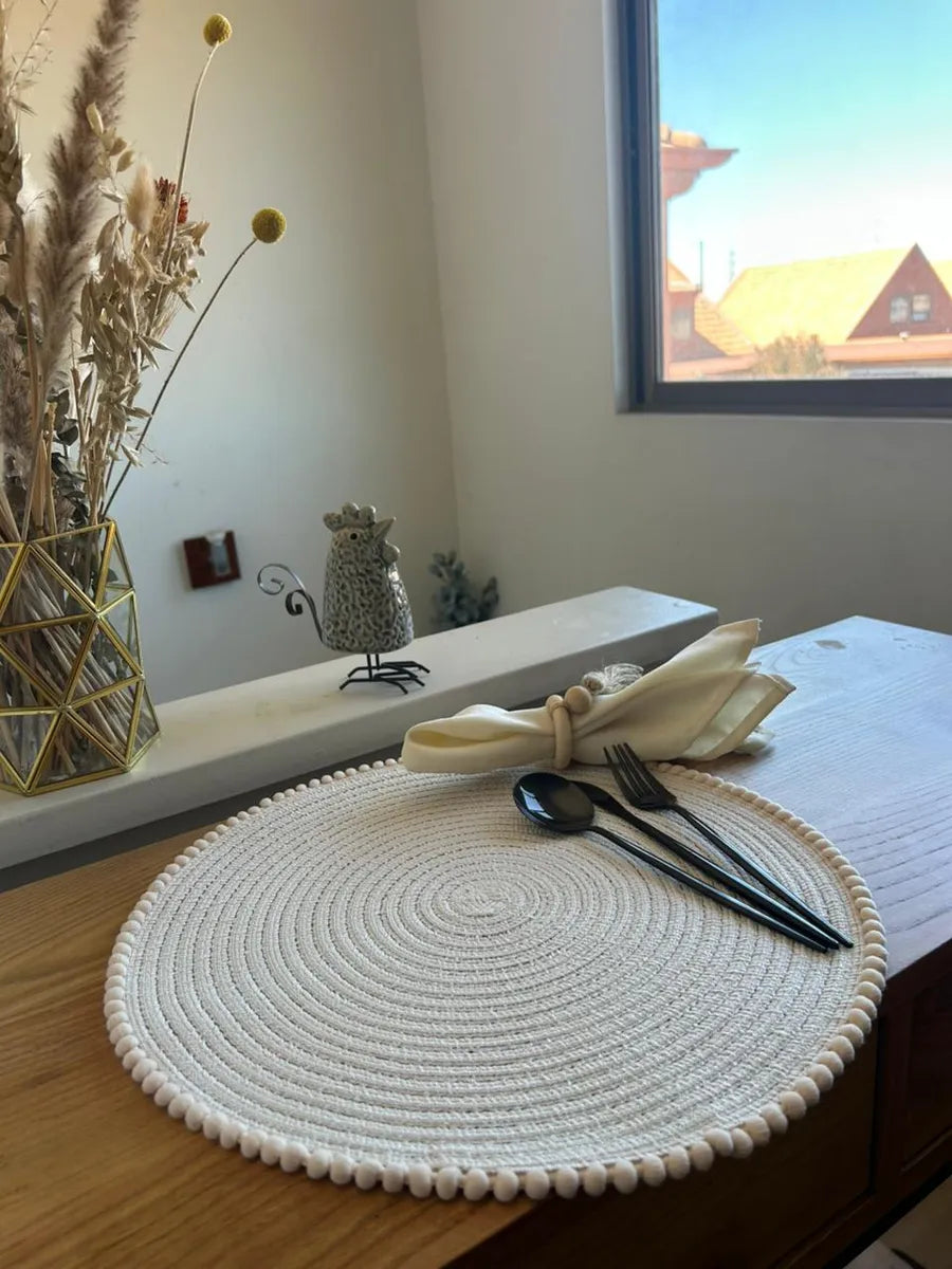 Individuales con pom pom