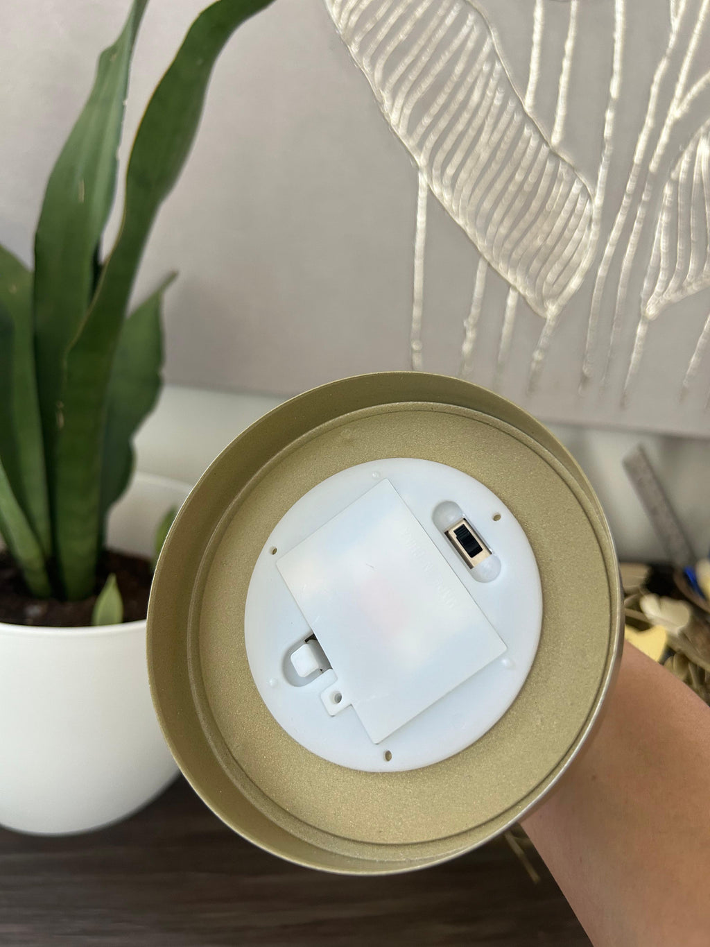 Lámpara Decorativa Mariposa Dorada | Luz Ambiente Elegante