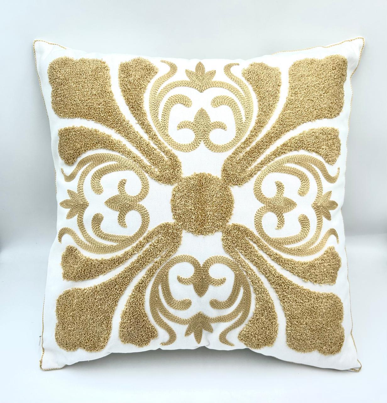 Fundas de cojines bordadas en 45x45cm