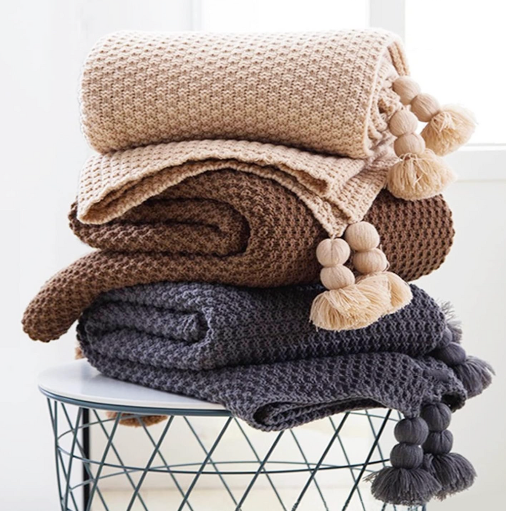 Mantas de punto con pom-pom 1.30cm x 1.50cm