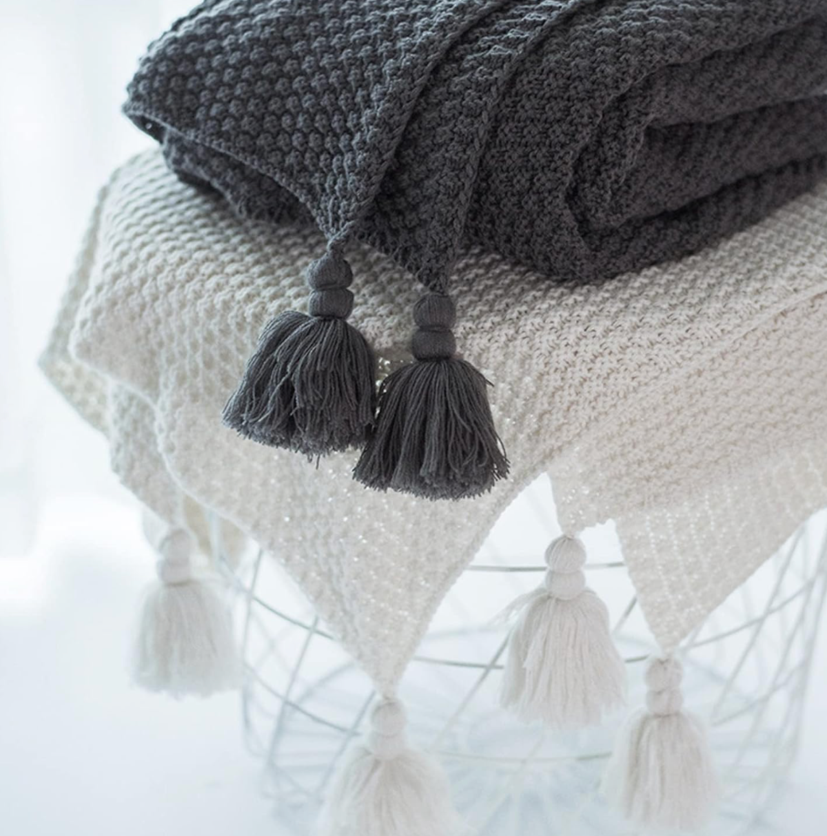 Mantas de punto con pom-pom 1.30cm x 1.50cm