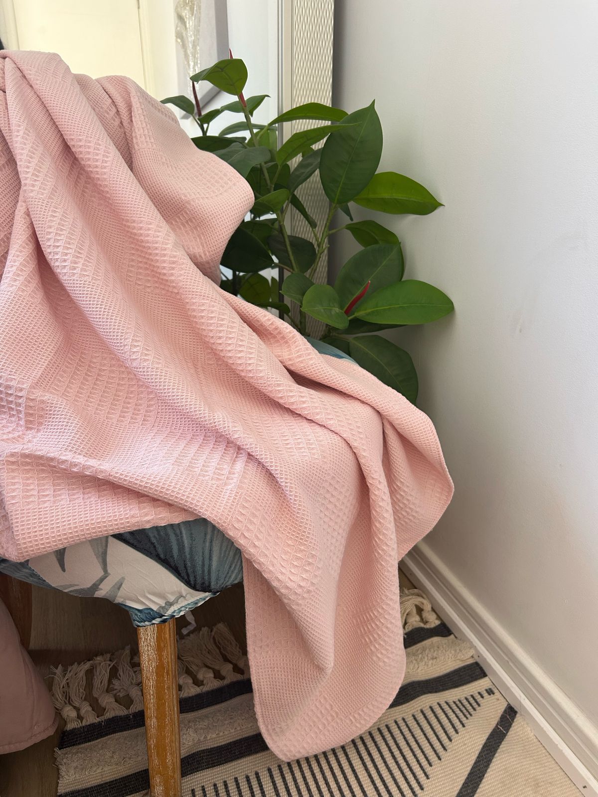 Manta  color rosa, 1.20cm x 1.80cm