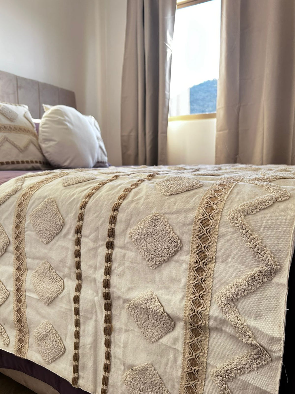 Set de piecera boho + 2 fundas