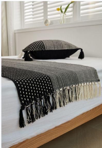 Set de Piecera tejida + 2 fundas