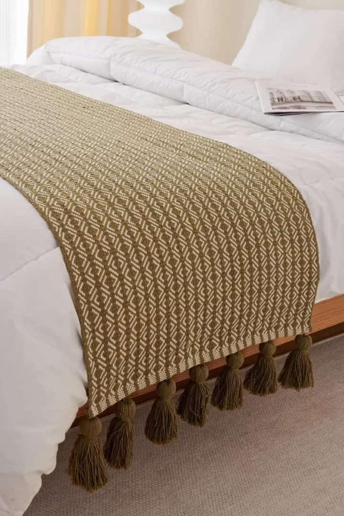 Piecera con flecos 65cm x 2.10cm