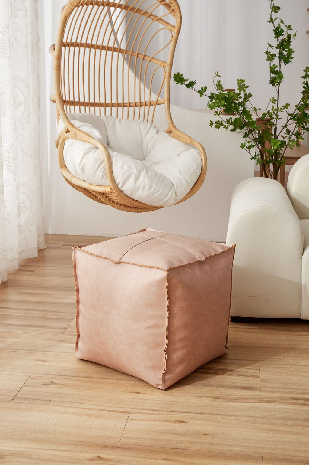 Pouf  de ecocuero cuadrado 45x45cm