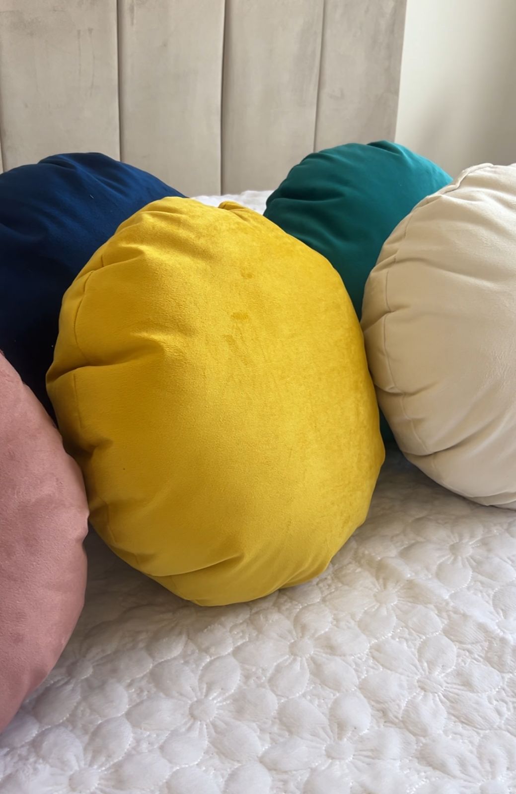 Cojin redondo velvet diametro 35cm